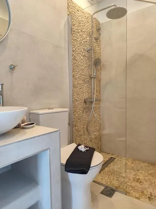 Brand-New Bougainvillea Apartment In Fiskardo